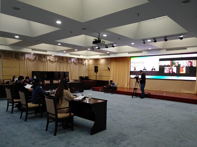 女性写作:在平等与差异之间