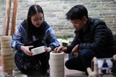 南开女生带千年木叶盏上“直播”