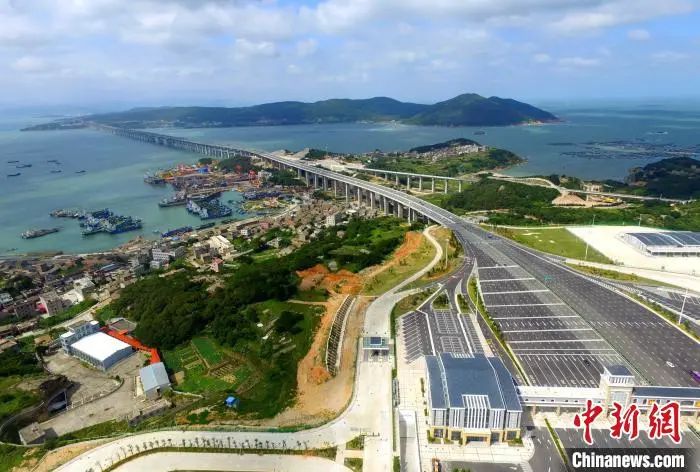 建桥禁区中的中国奇迹！世界最长公铁跨海大桥建成通车