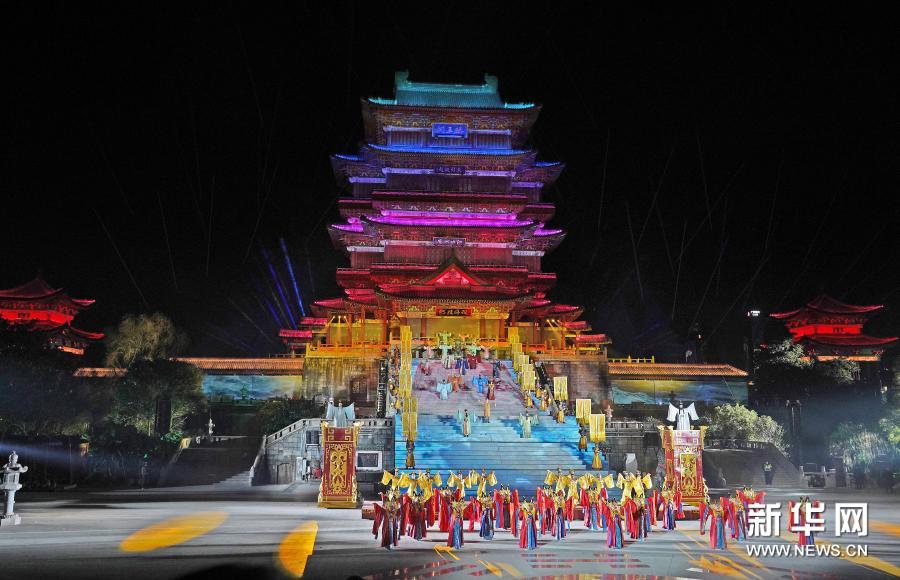 《寻梦滕王阁》大型实景演出在南昌正式公演