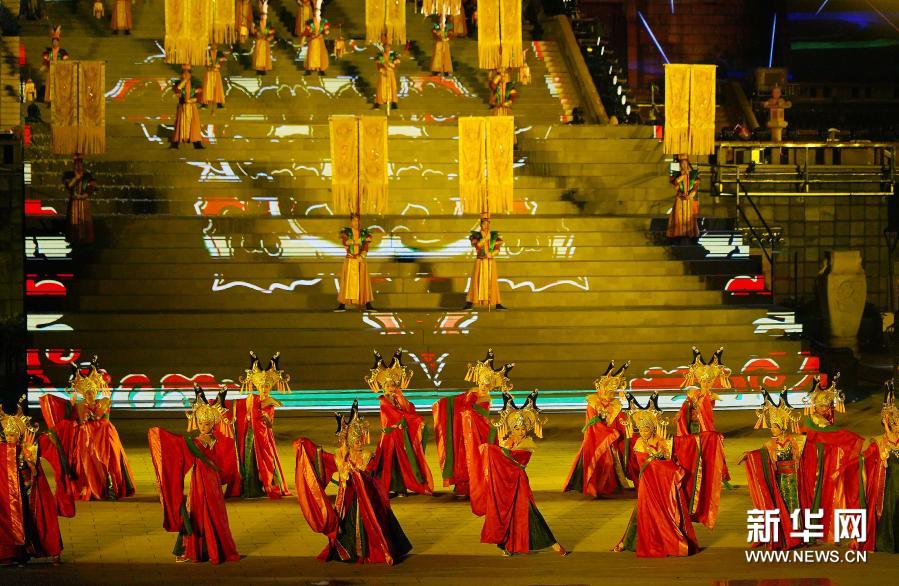 《寻梦滕王阁》大型实景演出在南昌正式公演