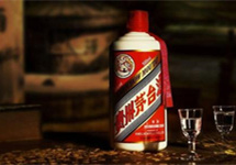 触碰2000元大关！贵州茅台股价再创新高