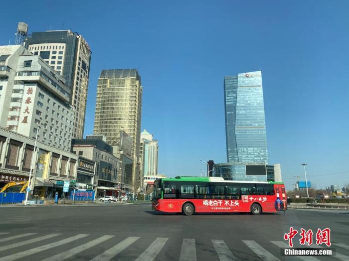河北疫情防控形势严峻 三大焦点受关注