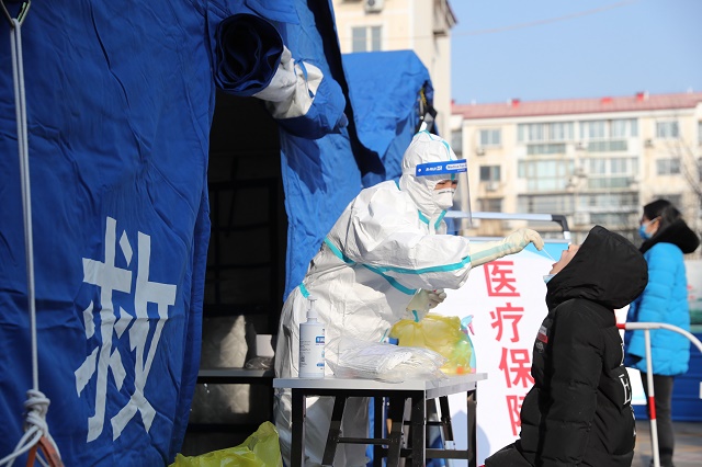 新增“1+1”系父子，明起乘网约车需扫健康码！北京发布会要点汇总