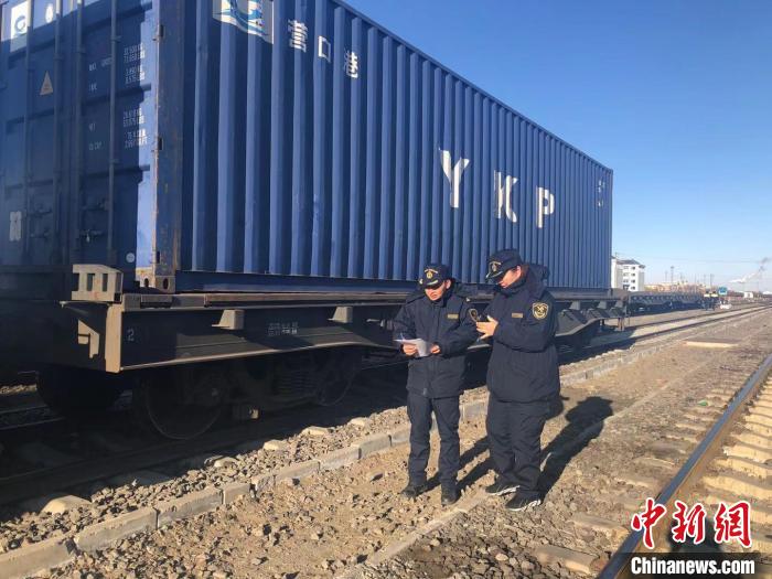 中蒙最大陆路口岸2020年进出口货物达1713.4万吨创新高