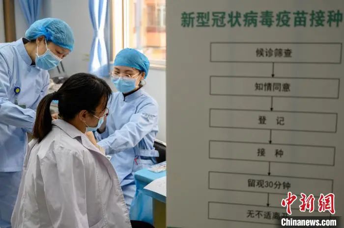 新冠疫苗重点人群接种“满月”，专家：应接尽接赶紧接