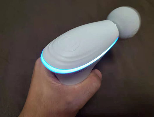 SKG F5热敷按摩筋膜枪开箱体验：研发投入看齐华为、苹果 行业首创热敷功能