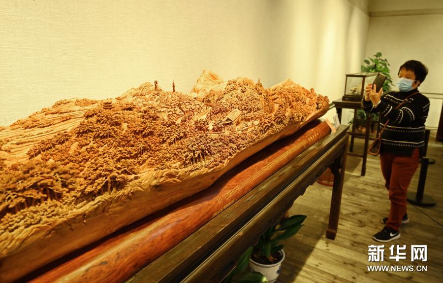 “艺耀东南——福建籍中国工艺美术大师艺术作品传承展”在福州开幕