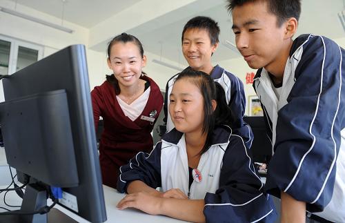 中国网民规模已达9.89亿 学生群体占比超20%