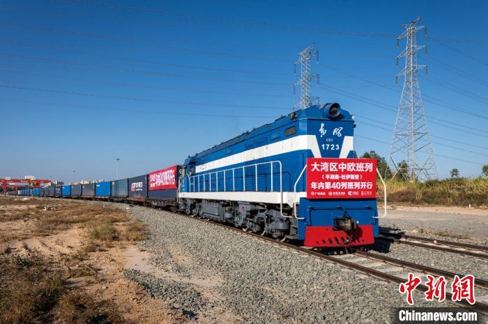 中欧班列见证“一带一路”8年巨变