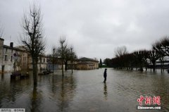 法国遭遇大范围寒潮冰雪等恶劣天气 36个省份面临橙色警报