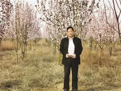 两会还没开,这位特邀委员记者已经拿起电话开始采访……