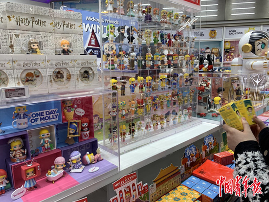 揭秘购买盲盒背后的心理机制：你在购买什么？