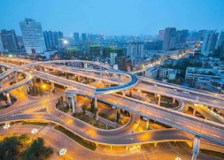 全国政协委员郭继孚谈高速公路节假日“疏堵”问题 建议高速公路免费时段预约通行