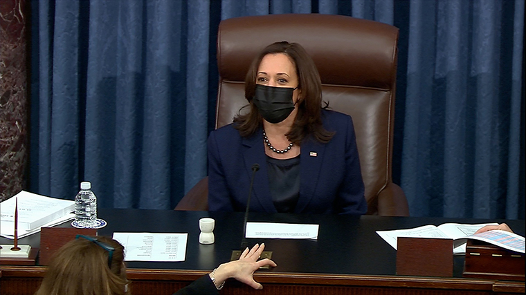 涉险通过 美参议院开始讨论纾困方案