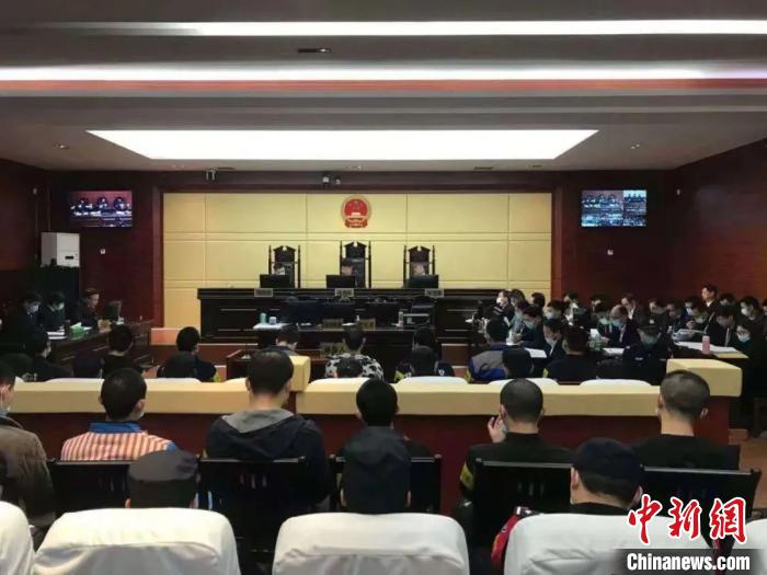 以砍杀开路祸害乡里江西吉安24名黑社会组织成员获刑