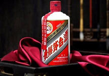 售价饱受争议 茅台酒应走奢侈品路线还是平价限价路线？