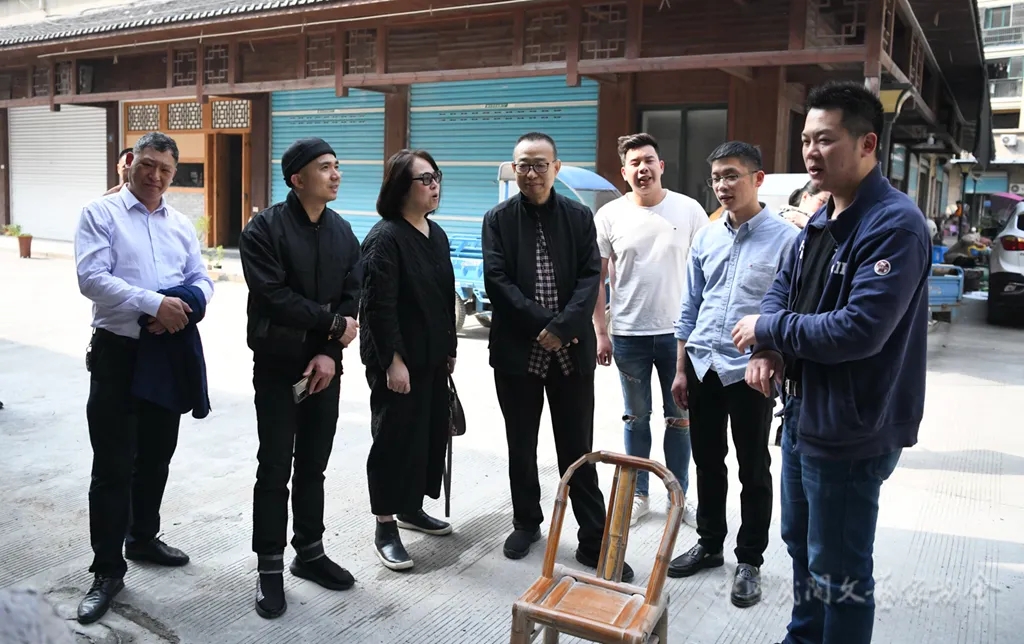 潘鲁生赴浙江考察青田石雕技艺