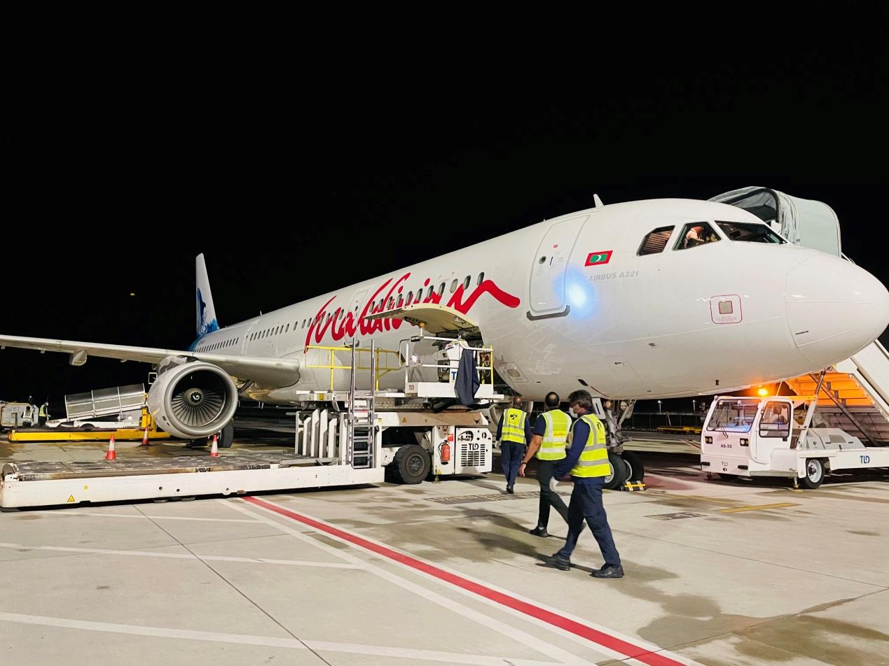 中国新冠疫苗运抵马尔代夫并举办交接仪式