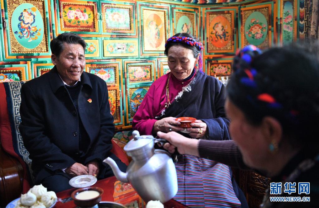 从制度的新生到发展的跨越——写在西藏百万农奴解放62周年之际