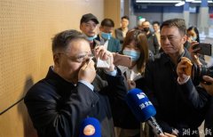 【疫后重振看湖北】“人民英雄”张伯礼泪洒江夏方舱