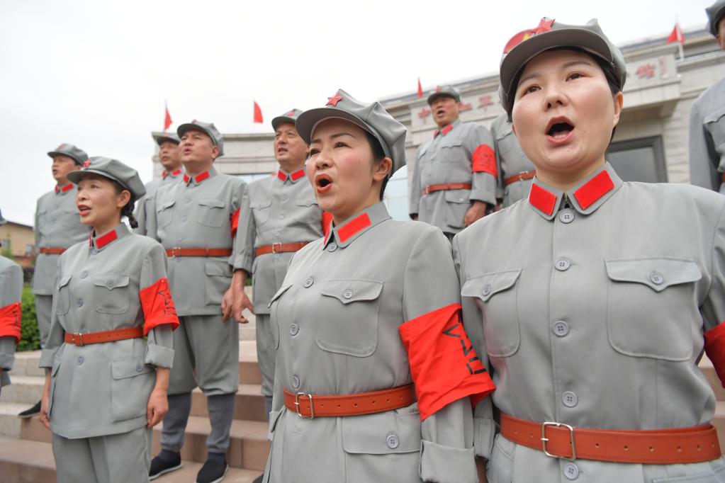 在习近平总书记的引领下·红色足迹篇丨江西于都：以不渝初心走好新长征路