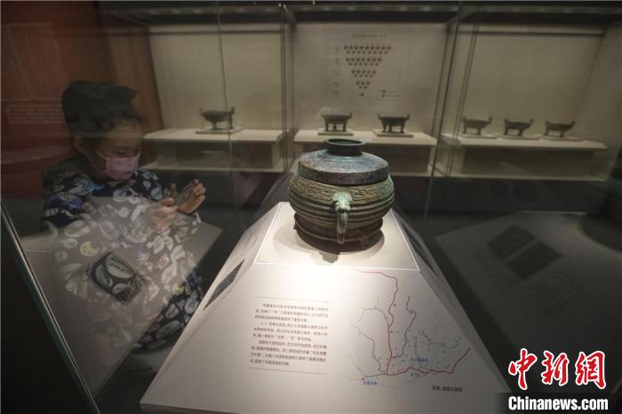 山西北白鹅周代墓地部分出土文物布展完成。 张云摄