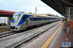 中车株机混合动力米轨动车组在马来西亚运营