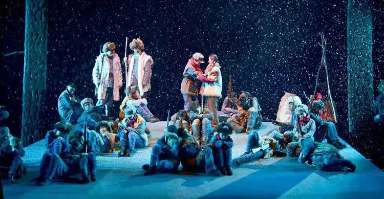 献礼建党百年 原创话剧《任务》在哈尔滨首演