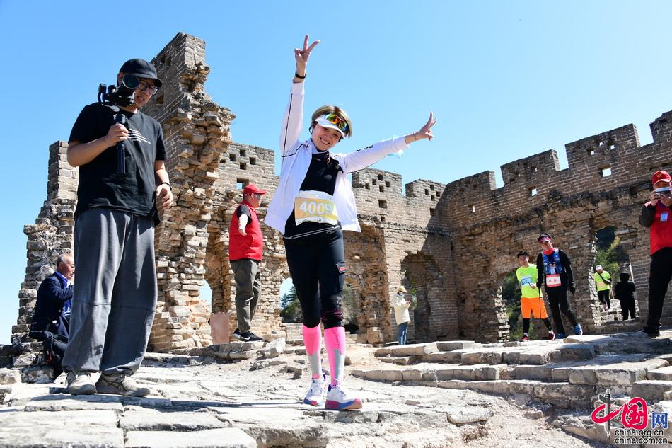 震撼发枪 金山岭长城马拉松被称世界最难(图)