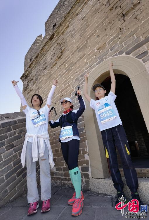 9岁男孩第12次跑马拉松 挑战最难长城马拉松
