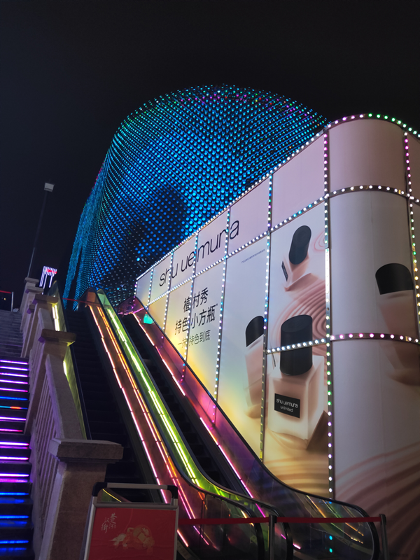 “中国有约”湖北首站来到黄鹤楼,打快板说武汉风情,记者们直呼“有才”