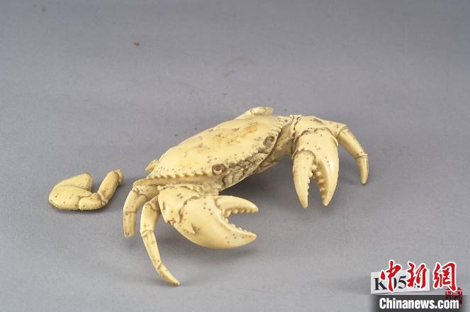 清代象牙螃蟹(资料图)广东省博物馆供图摄