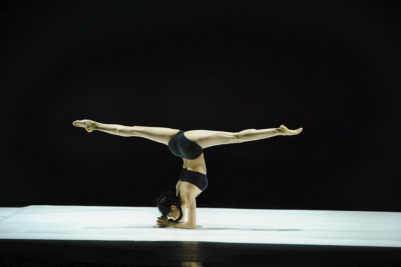 《一刻》舞出生命脉络 华宵一舞蹈剧场上海首演落幕