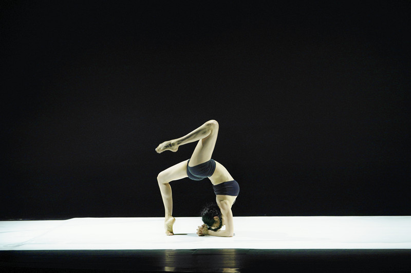 《一刻》舞出生命脉络 华宵一舞蹈剧场上海首演落幕