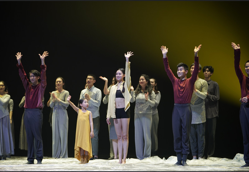 《一刻》舞出生命脉络 华宵一舞蹈剧场上海首演落幕