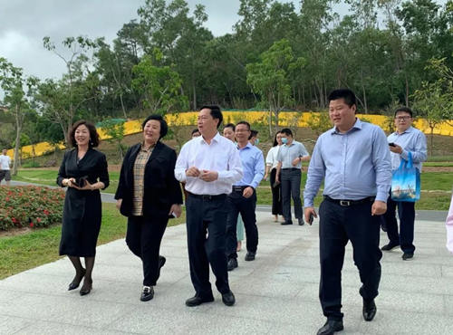 珠海市长姚奕生亲临现场 见证天悦餐饮管理集团与正方控股集团成功牵手！