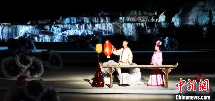 《鼎盛王朝·康熙大典》实景演出张桂芹摄