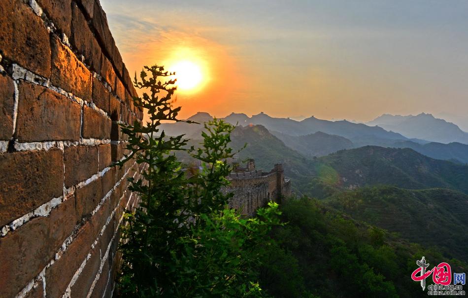五一逃离人海赴最佳目的地 五月金山岭长城很美