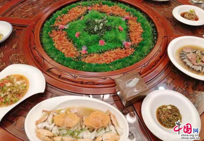 贵州，除了美景美酒 “无辣不欢”美食更值得品味