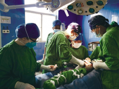 非洲观察丨援非医护人员用实际行动诠释大爱无疆