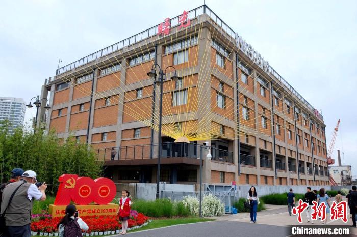 毛麻仓库。　王笈摄