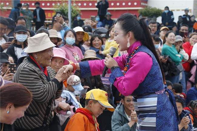 宝“藏”故事｜“我在拉萨唱歌给你听”——歌手眼中的西藏时空变迁
