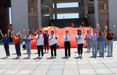 【我在中国当大使】“中国共产党的减贫成就绝无仅有”