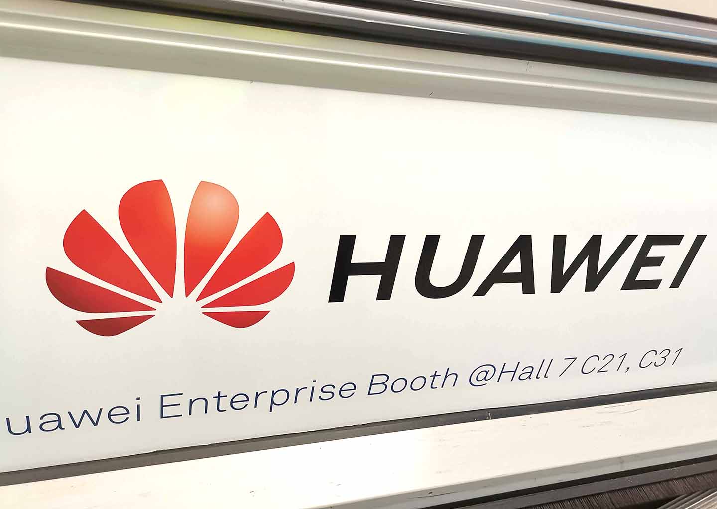 华为重申未来不造车 不投资任何车企