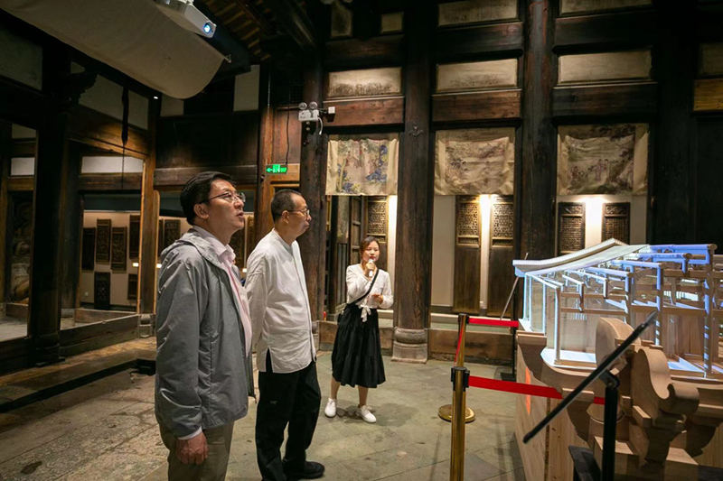 潘鲁生一行深入江西金溪调研古村落保护与文化传承