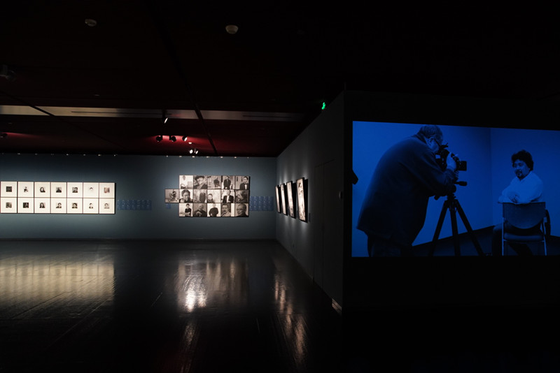“艺术家——逄小威中外文化名人肖像摄影作品展”开幕