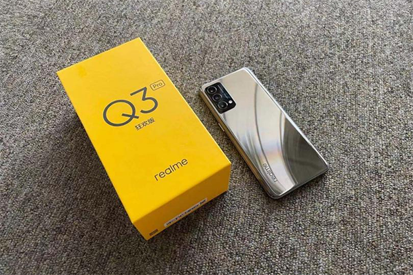 realme真我 Q3 Pro狂欢版上手体验：为节日应运而生 千元机再添新利器