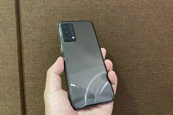 realme真我 Q3 Pro狂欢版上手体验：为节日应运而生 千元机再添新利器