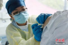 外籍教授点赞中国防疫答卷满分